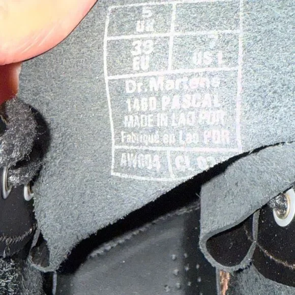 Dr. Martens 1460 Pascal Abruzzo
Boots. BNWT black classic boots. Size 7. - Picture 12 of 12